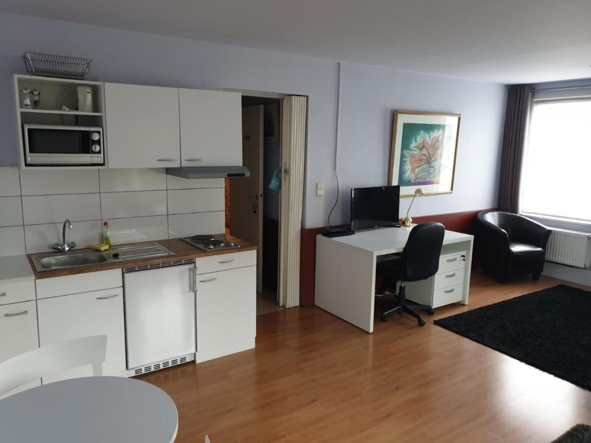 Jfk Hotel Zelzate - Gent Bagian luar foto